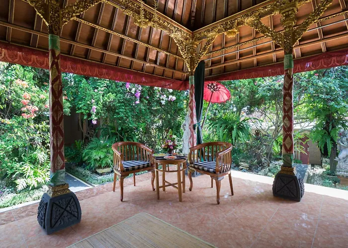 ゲストハウス Nuaja Balinese ウブド