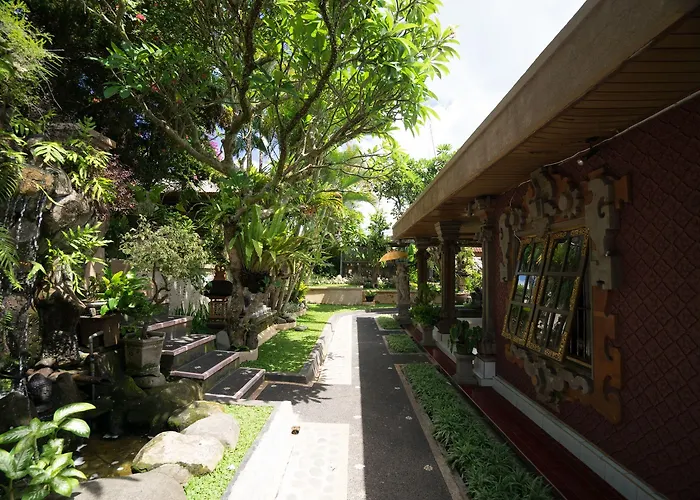 Nuaja Balinese ゲストハウス