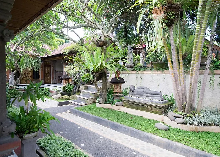 Nuaja Balinese ゲストハウス